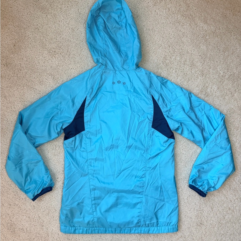 Marmot Girls Light Blue Jacket with Neon Yellow Zipper - Picture 12 of 16